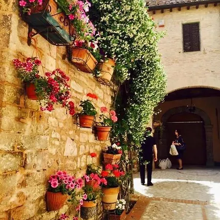 Porta Fontevecchia Panoramica Semesterbostad